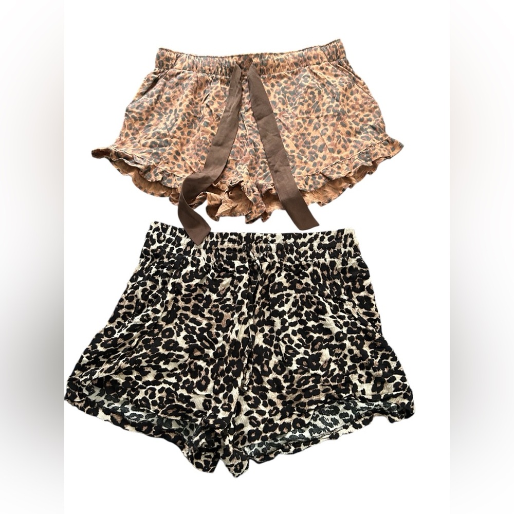 Bundle of 2 Animal Print shorts Size Medium Aerie & C. Wonder‎ Brown & Black